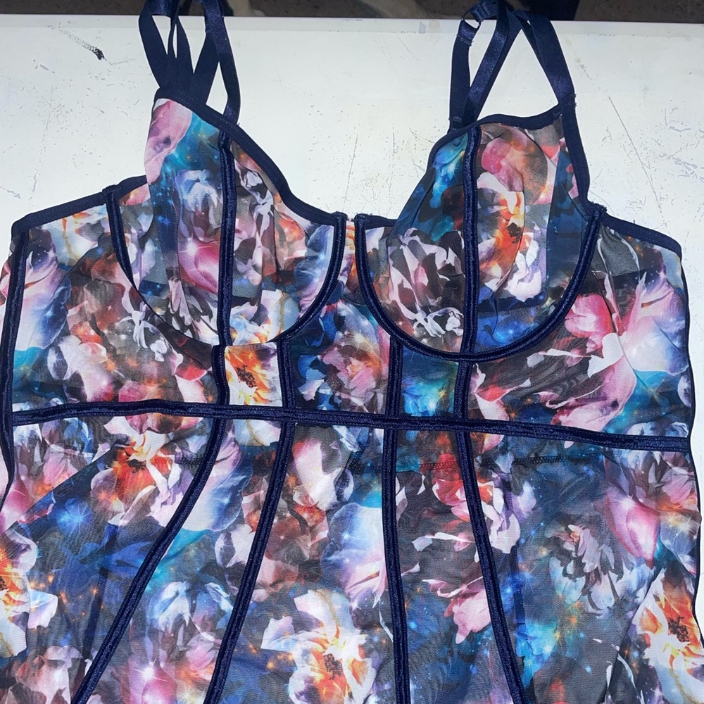 Body suit size 3